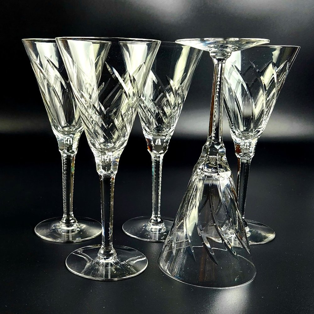 Vintage Wine Glass Norse by SENECA - Set of 5 - 8 1/4" Tall